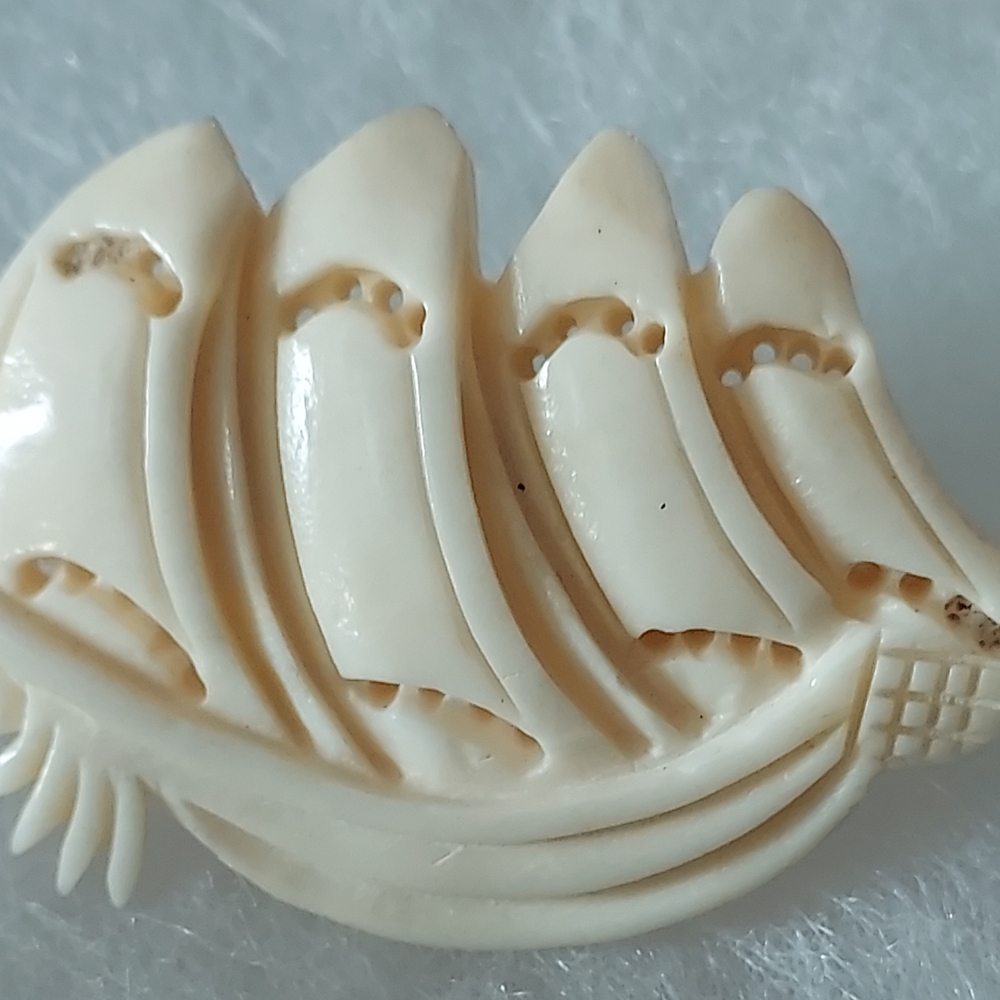 Vintage Cream Carved Brooch (Taiwan)